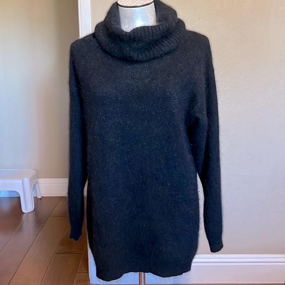 Rafaella Women’s turtleneck long sweater angora rabbit hair wool and nylon Small - Picture 3 of 17